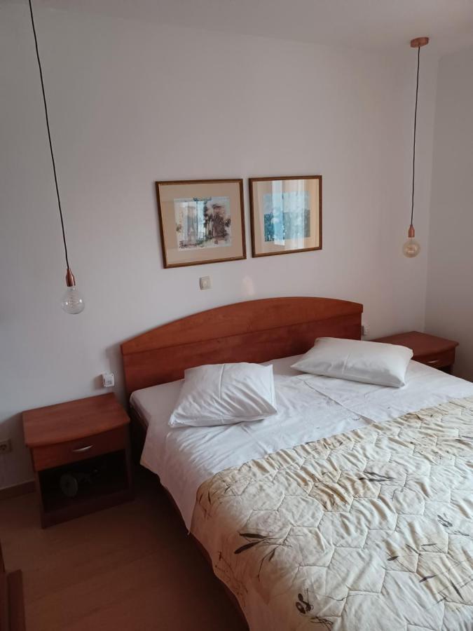 Apartmani Ivic Paka Rab Banjol Exterior photo
