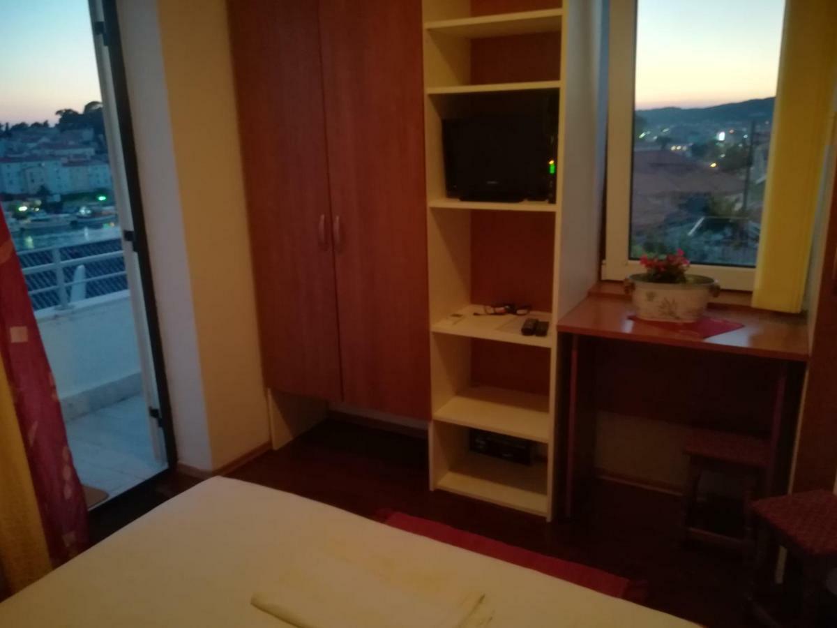 Apartmani Ivic Paka Rab Banjol Exterior photo