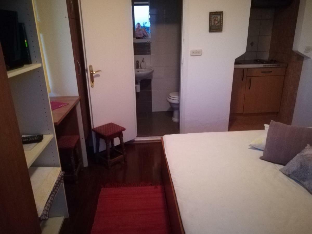 Apartmani Ivic Paka Rab Banjol Exterior photo