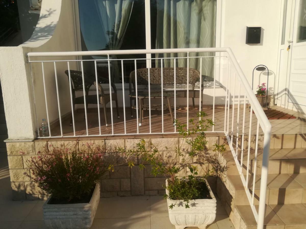 Apartmani Ivic Paka Rab Banjol Exterior photo