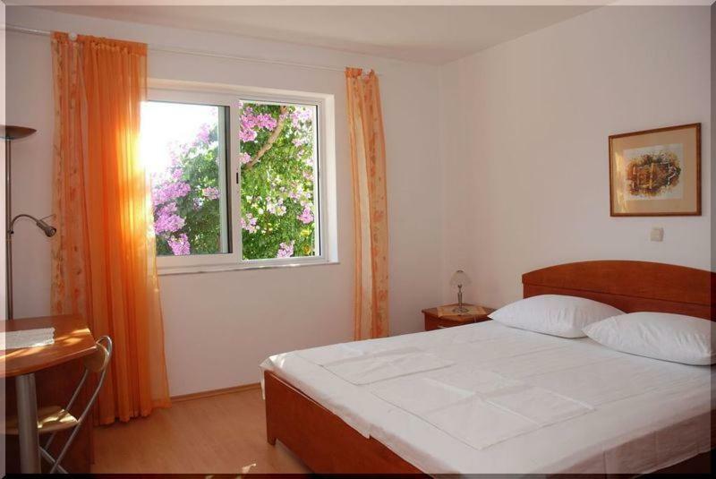 Apartmani Ivic Paka Rab Banjol Exterior photo