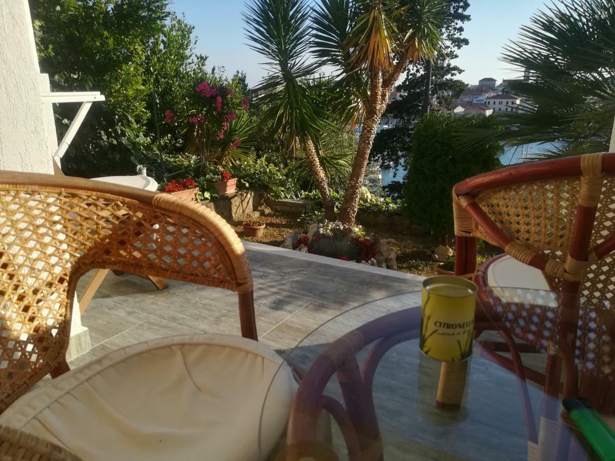 Apartmani Ivic Paka Rab Banjol Exterior photo