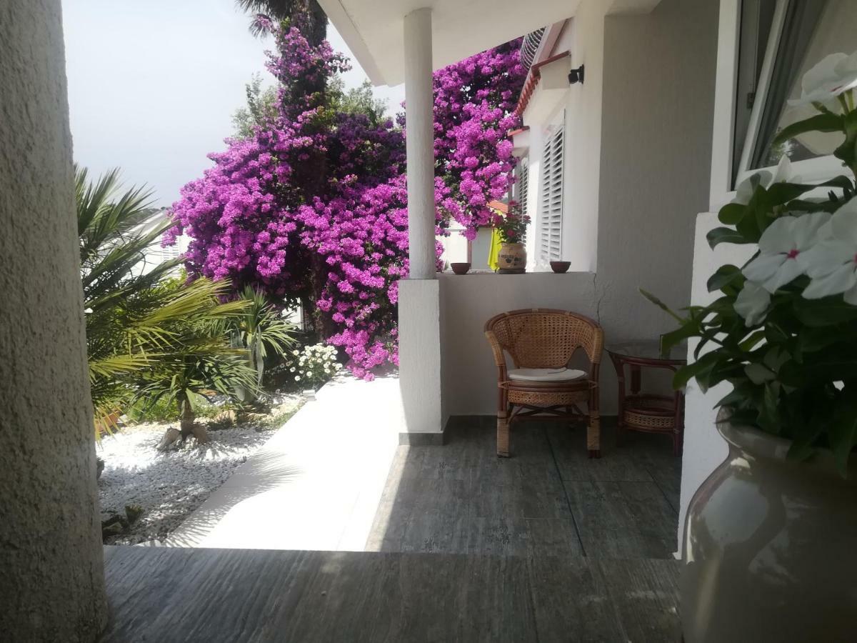 Apartmani Ivic Paka Rab Banjol Exterior photo